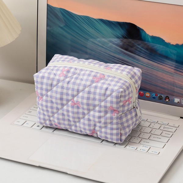 Floral Quilted Cosmetic Bag - Image 5