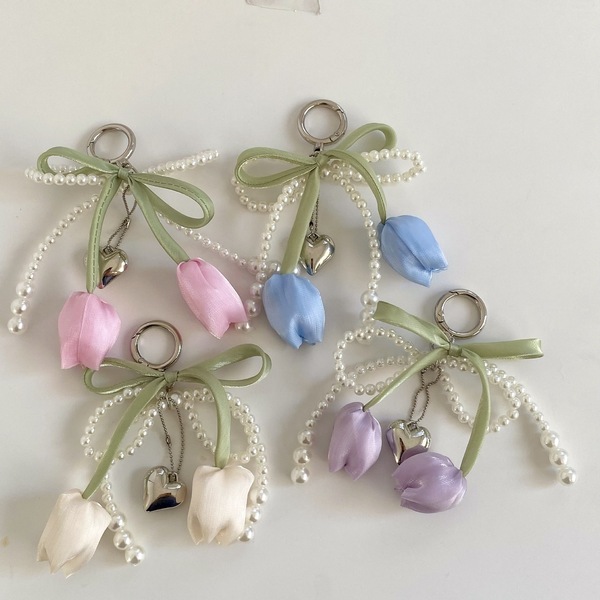 Tulip Pearl Bow Bag Pendant - Image 2