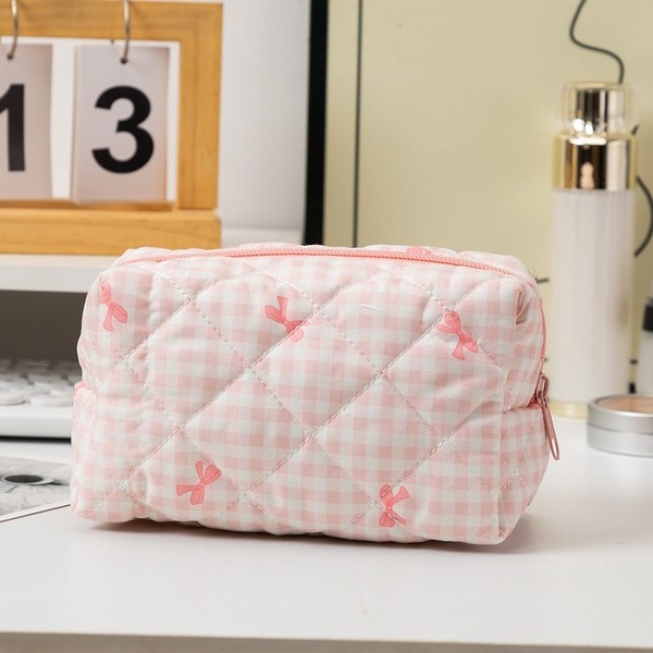 Floral Quilted Cosmetic Bag - Image 4